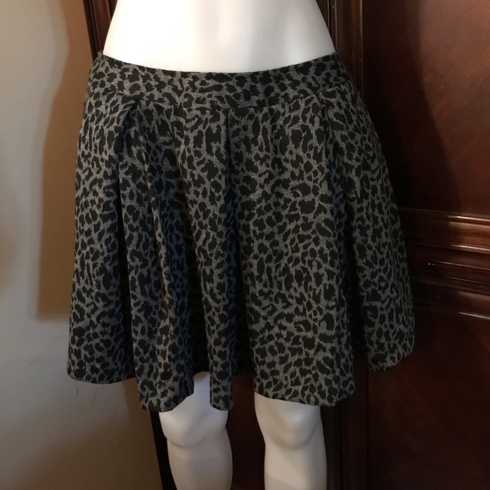 🆕 Mustard Seed Leopard Print Mini Skirt-Large
